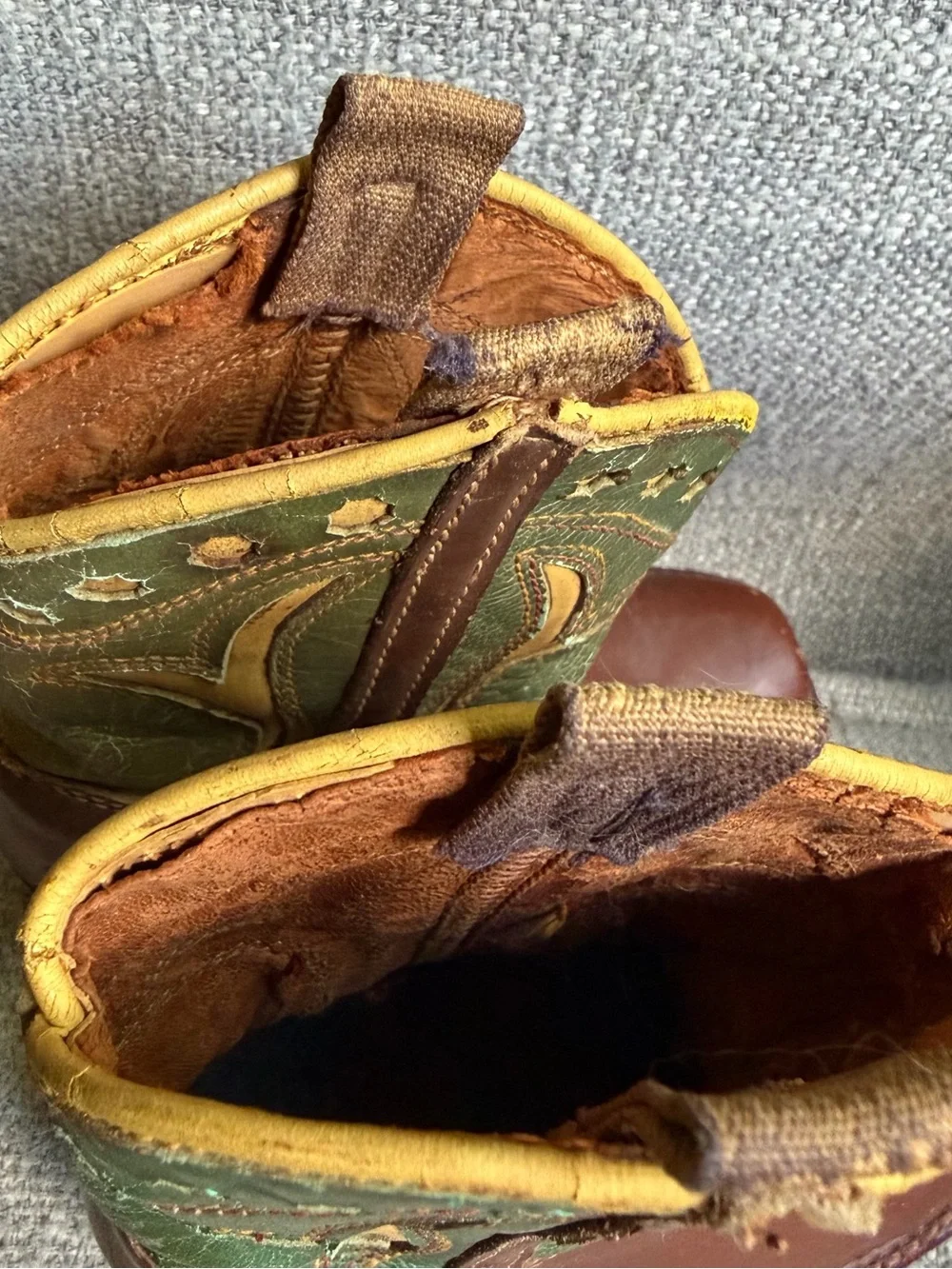 Vintage 1950s Tom Mix Kids Brown and Green Western Cowboy Boots